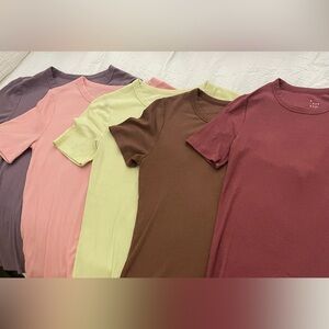 Lot of 5 NWOT “A New Day” slim fit ribbed t-shirts all size medium